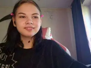 Cam4 Live Sex Cam of HildredBiel