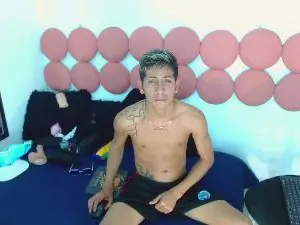 Cam4 Free Live Porn of Dannyssex1