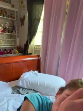 Cam4 Free Porn Cam of SaraLaw22