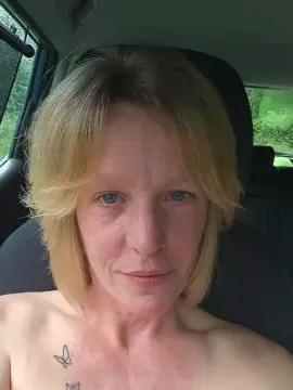 Cam4 Adult Video Chat of BlueEye_Girl