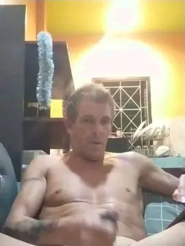 Cam4 Live Porn of maikel203