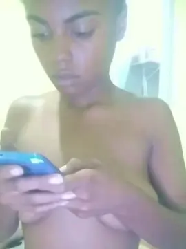 Cam4 Watch Live Sex Cams of Edisafadinha