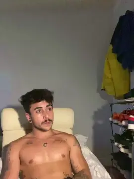 Cam4 Live Sex Cam of Mojitoxxx69