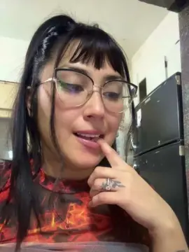 Cam4 Live Sex of Lareyni26