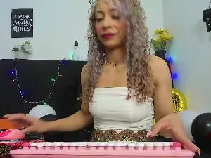 Cam4 Watch Live Sex Cams of Kylie_Jen