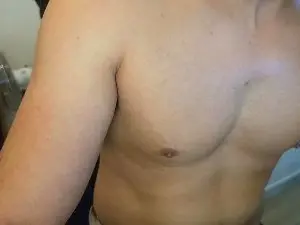 Cam4 Live Porn of adrian28x