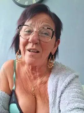 Cam4 Nude Webcam of Babylove54