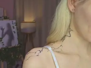 Cam4 Sex Chat of BeverleyLambey