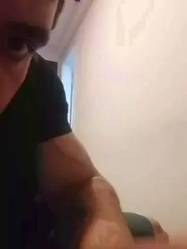 Cam4 Live Sex Cam of JohnnyDoe2025