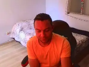 Cam4 Sex Cam of Juanchovergon22