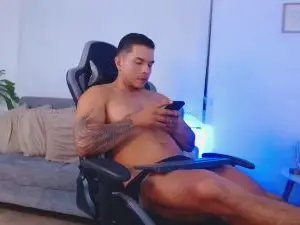 Cam4 Sex Chat of estevanlouise