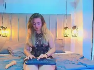 Cam4 Free Live Porn of Renata_Fitnes