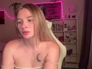 Cam4 Free Porn Cam of BlazingBlonde