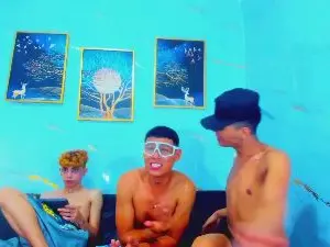 Cam4 Live Sex Cam of Kheny_mac_1