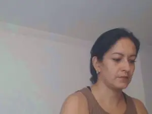 Cam4 Adult Video Chat of GOLDENBOOTY