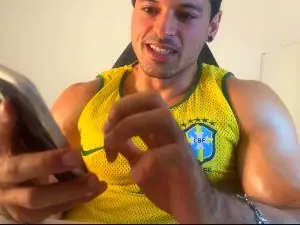 Cam4 Live Sex of Lucasfit24