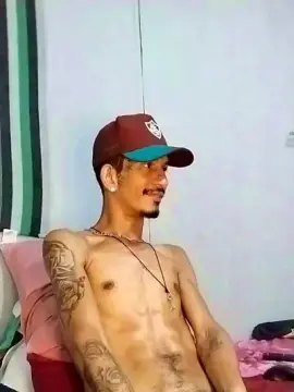 Cam4 Free Live Porn of Theyllors2