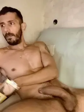 Cam4 Watch Live Sex Cams of Araboy30