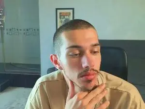 Cam4 Nude Webcam of KaydenDrew