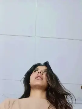 Cam4 Free Live Porn of Yvonne_Collins