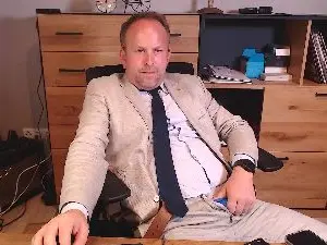 Cam4 Best Webcam of 34yochemcock