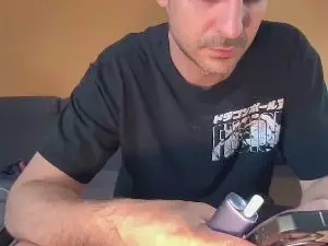 Cam4 Watch Live Sex Cams of ragazzoxxl