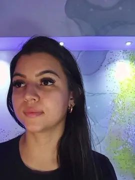 Cam4 Free Live Porn of LunaFerrari