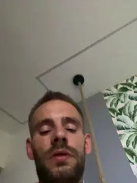 Cam4 Live Porn of Elreydelmanbo