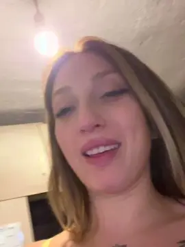 Cam4 Live Sex of Dolcegatita