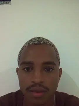 Cam4 Live Sex of MorenoRj2409