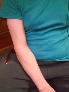 Cam4 Watch Live Sex Cams of pablooooooo