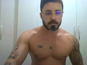 Cam4 Free Live Porn of Alers87