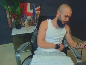 Cam4 Live Porn of OscarWills