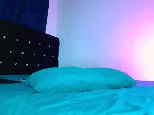 Cam4 Live Sex of Nicolle_2