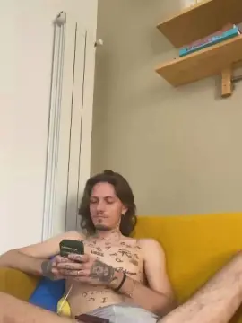 Cam4 Free Live Porn of Xxxciroxxx