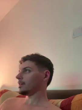 Cam4 Free Live Porn of ThomasRM98