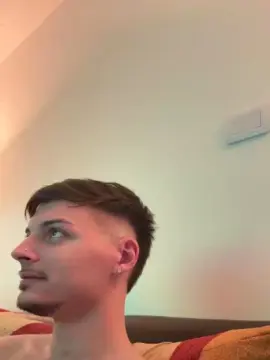 Cam4 Private Sex Chat of ThomasRM98