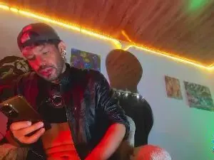 Cam4 Adult Webcams of pablomontiel1