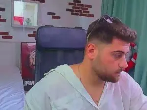 Cam4 Live Sex Cam of DaxGreer