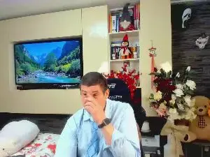 Cam4 Live Sex of CRISSETAN