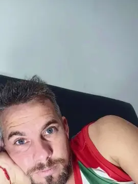 Cam4 Nude Webcam of danthepiero