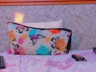 Camsoda Sex Chat of miss-nahomi