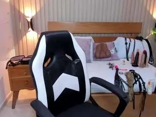 Camsoda Sex Cam of luciana-ballesteros