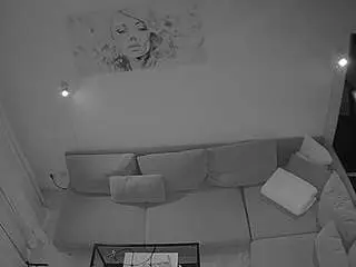 Camsoda Adult Webcams of voyeurcam-julmodels-living-7
