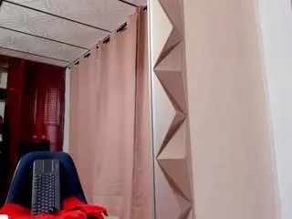 Camsoda Nude Webcam of mia-scarlet