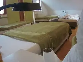 Camsoda Live Porn of voyeurcam-julmodels-bed-2