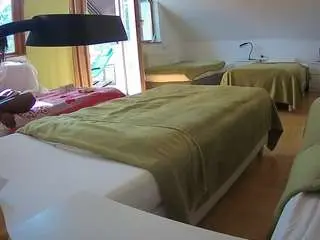Camsoda Adult Webcams of voyeurcam-julmodels-bed-2