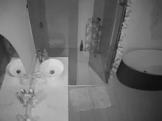 Camsoda Free Live Porn of voyeurcam-casa-salsa-bathroom-6