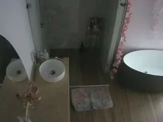 Camsoda Private Sex Chat of voyeurcam-casa-salsa-bathroom-6
