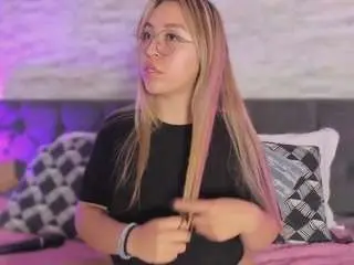 Camsoda Watch Live Sex Cams of rachel-quenby